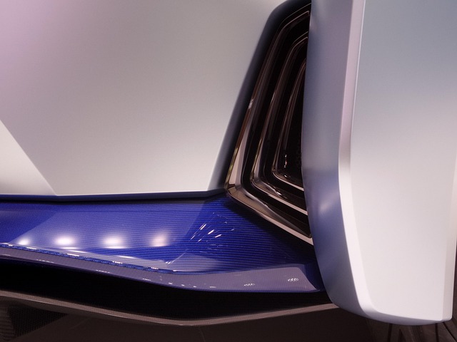 Nissan Yedek Parça Kelebek Cam (Ön)